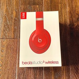 Beats Studio e Wireless Headphones